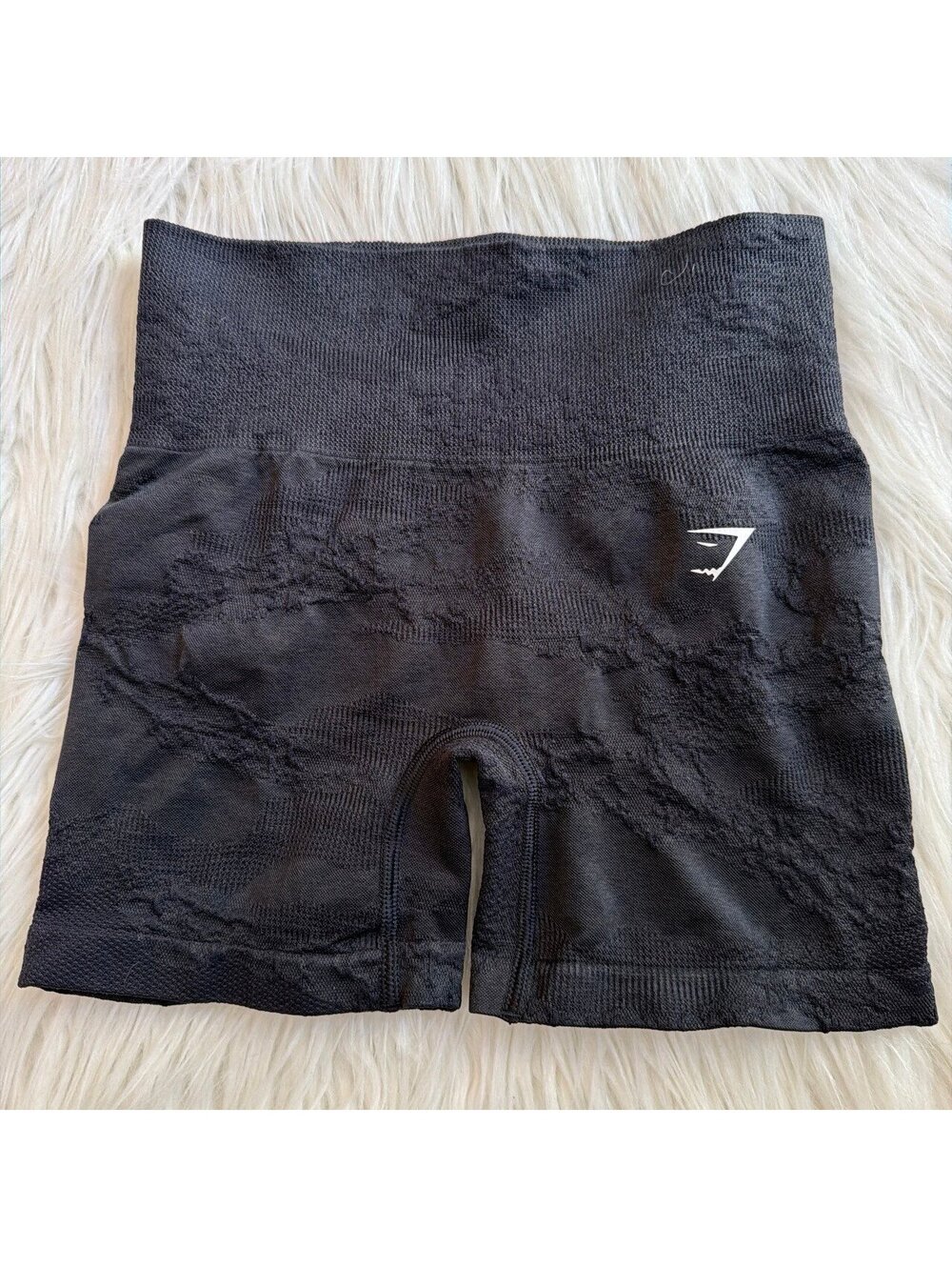 Gymshark shorts 4” size XS
